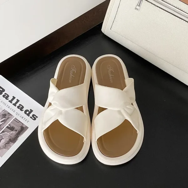 Fashionable Summer Women's Slippers Pearl Casual Beach Shoes Indoor Anti-Slip Outerwear Home Use PVC Sole Female Footwear - Image 4