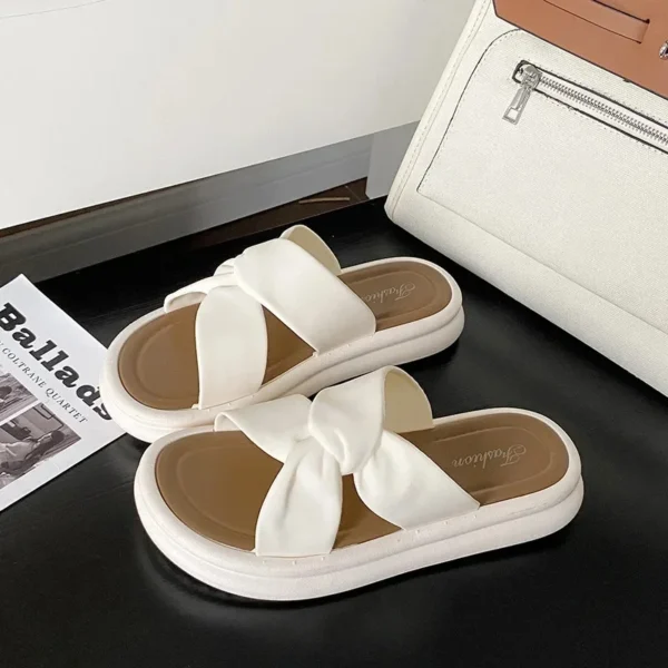 Fashionable Summer Women's Slippers Pearl Casual Beach Shoes Indoor Anti-Slip Outerwear Home Use PVC Sole Female Footwear - Image 7