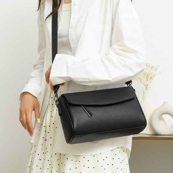 Casual Simple Women's Shoulder Messenger Bag - Image 3